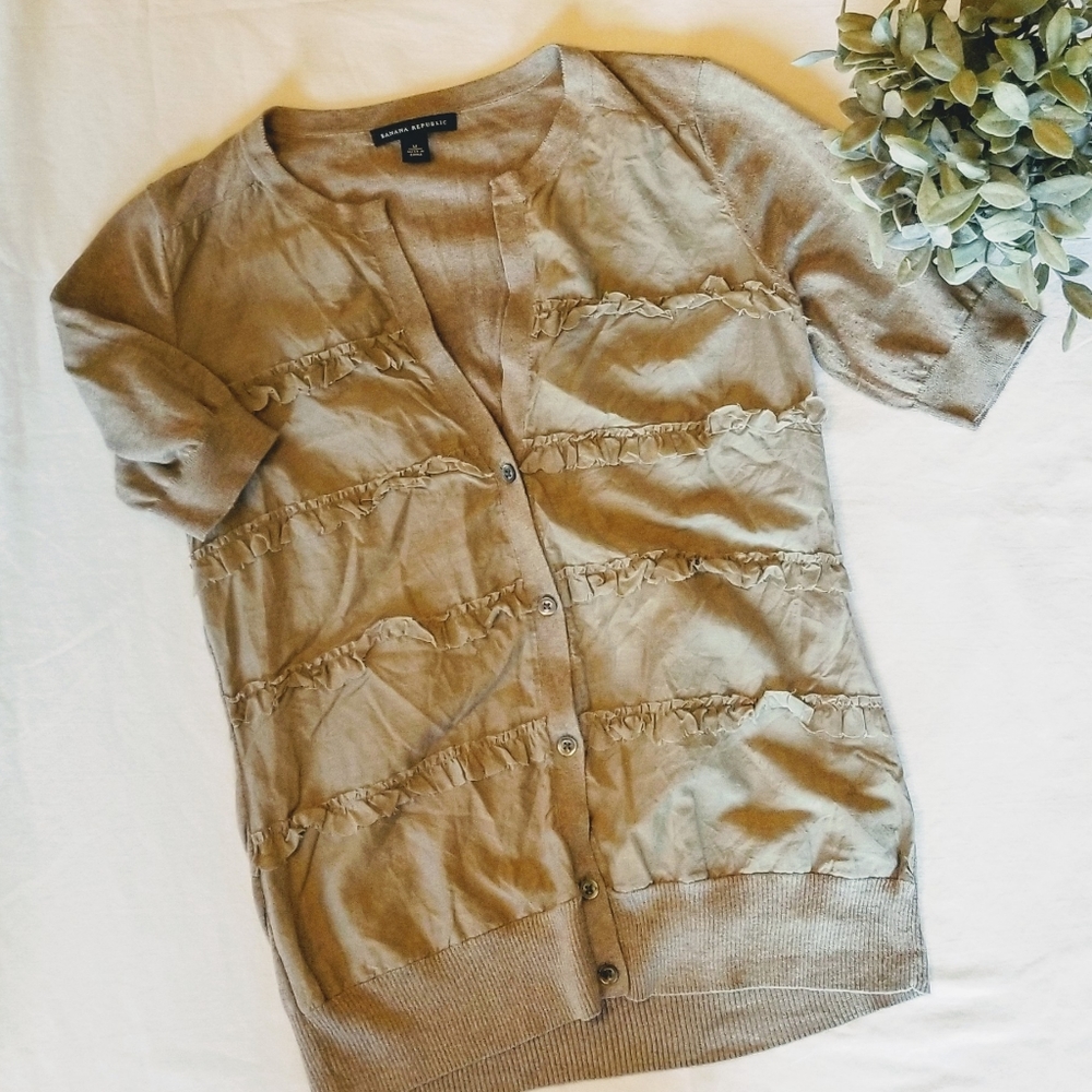 3 for $20 Banana Republic top